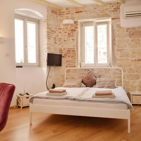 Apartmán Modern And Cozy Old Town - Classic